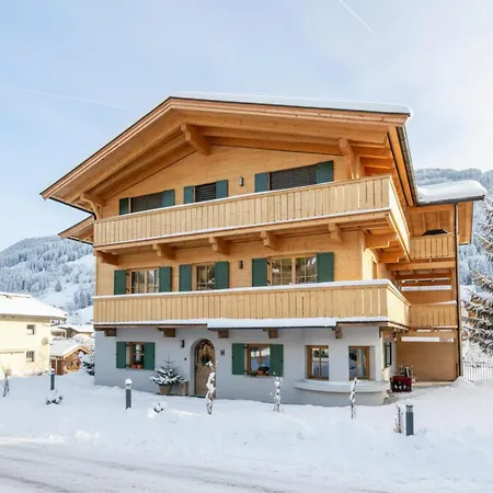 Haus Tauernblick 4 *
