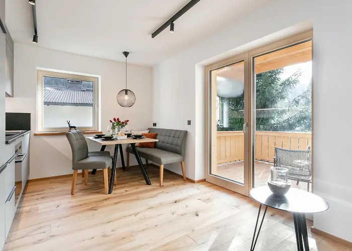 Haus Tauernblick 4 *